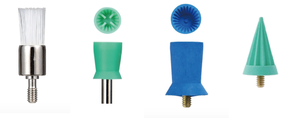 PMTC 専用のペーストとラバーカップを電動モーターに装着して、歯を磨いてゆきます。